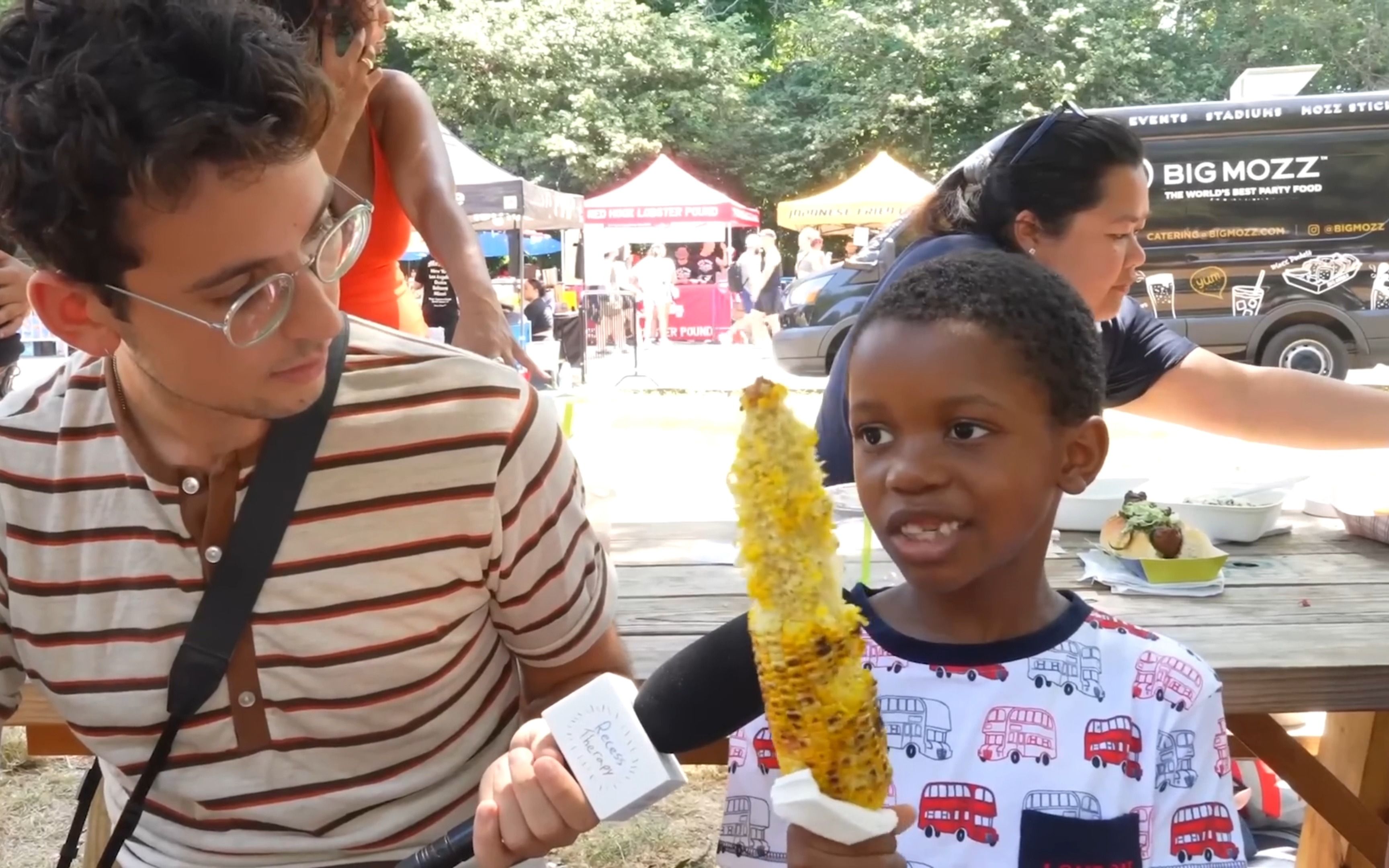 [图]【玉米之歌】It's Corn! 玉米男孩采访视频改编音乐好听上头！分享给你们！