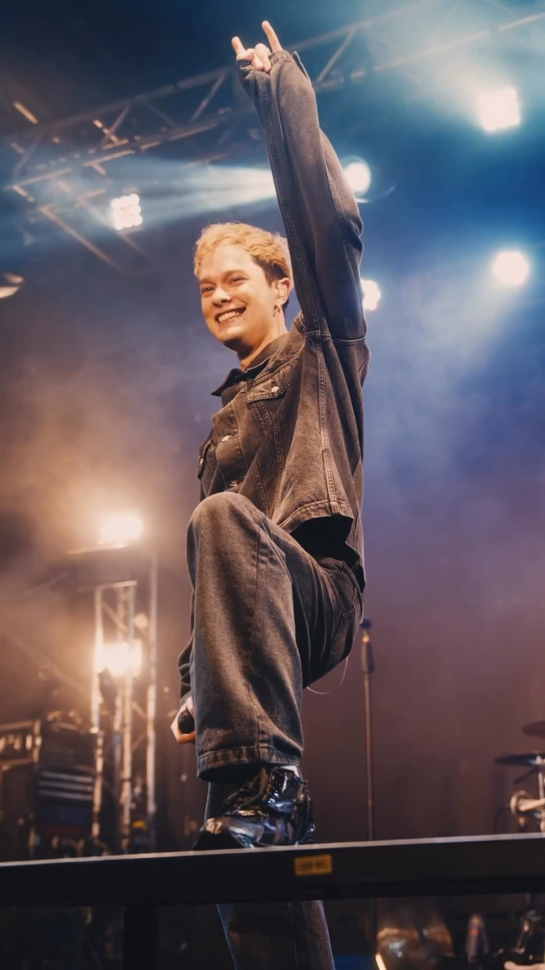 讓我最後再發廚一天[tv_流鼻血]#coldrain