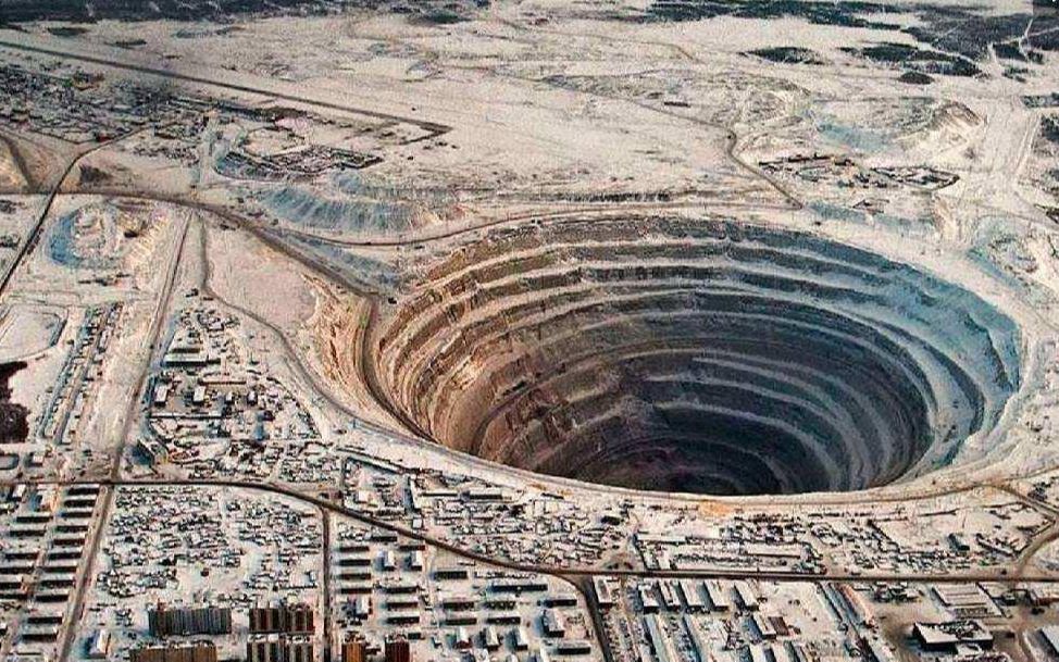 科拉深孔:地下万米深藏的究竟是什么!_哔哩哔哩_bilibili