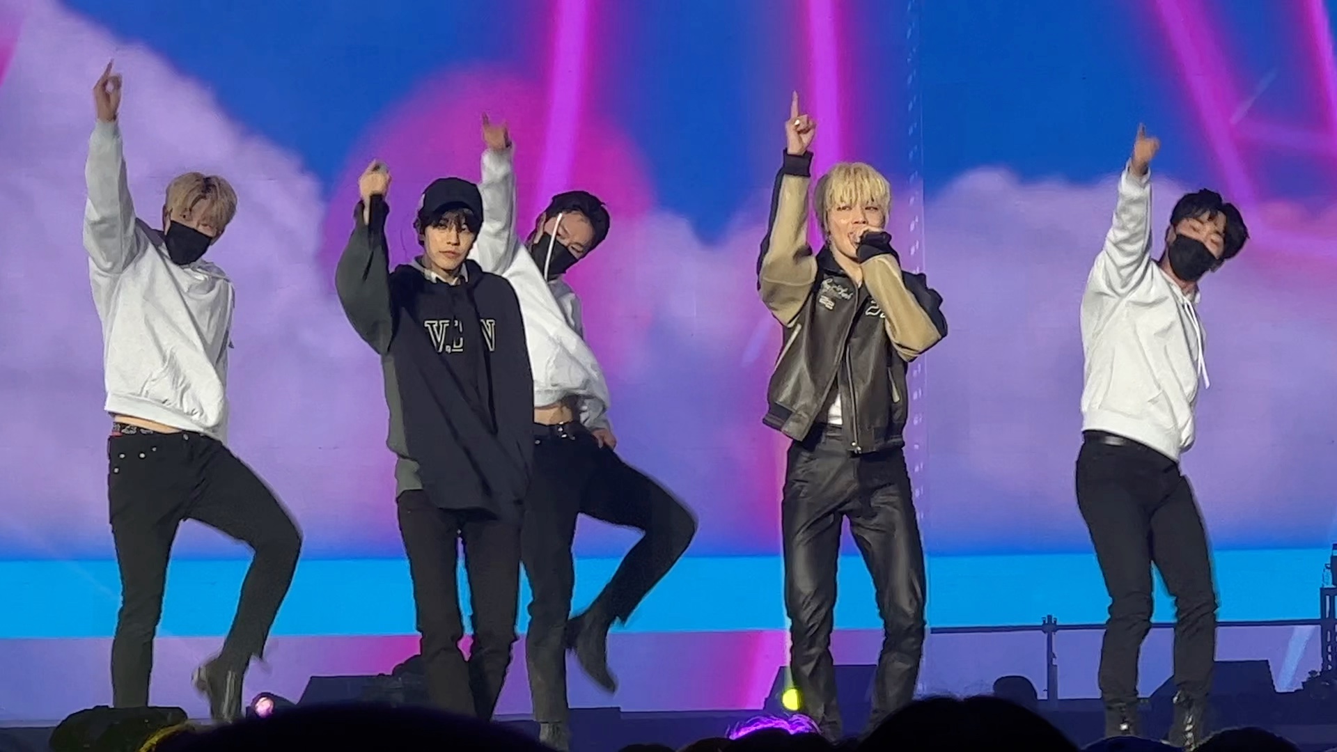 9.18 straykids 演唱会 永远line新歌-can’t stop (梁精寅、金昇玟)_哔哩哔哩_bilibili