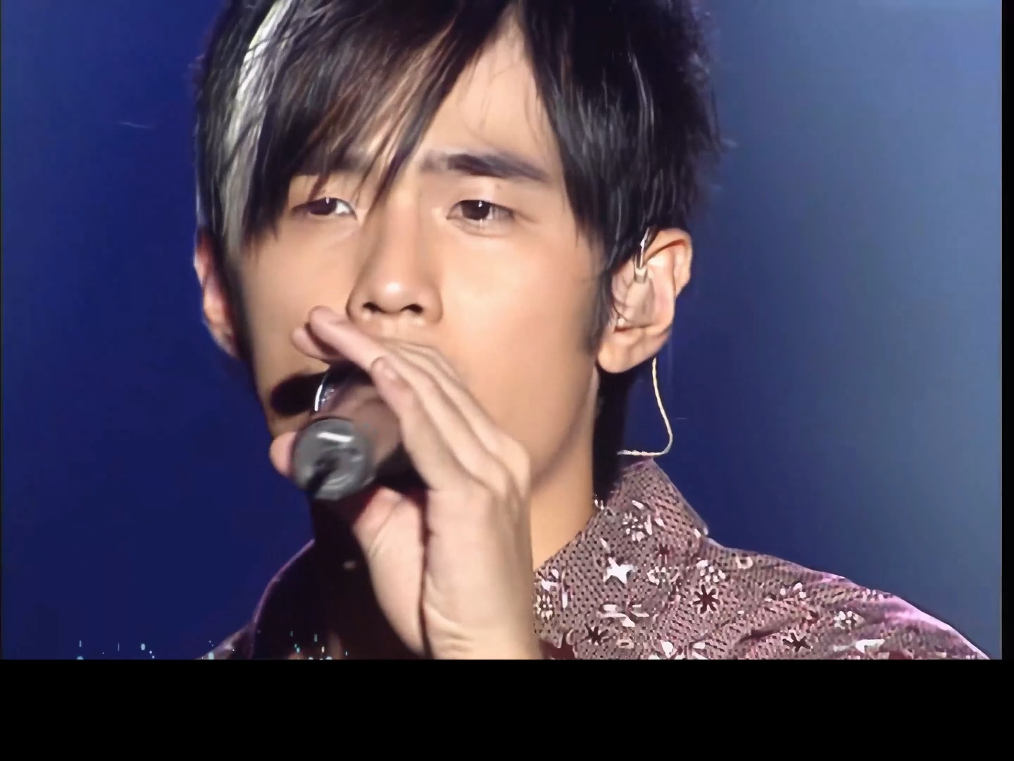 2004周杰伦无与伦比演唱会下