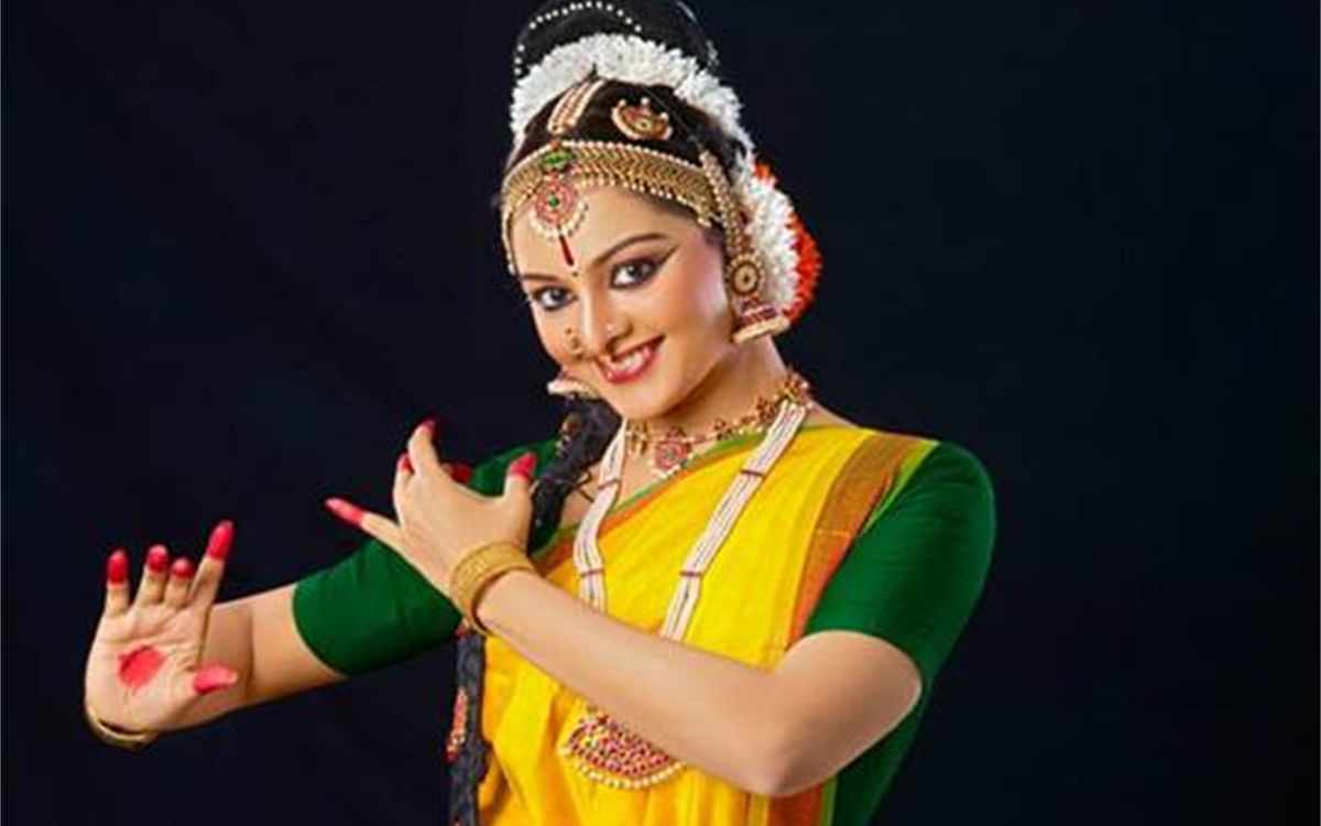 【诗性舞者】印度婆罗多舞大师lakshmi vishwanathan的两段舞