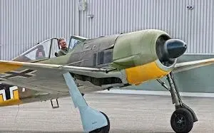 Video herunterladen: 目前在世的唯一一架还能飞行的Fw-190 A-5，BMW-801