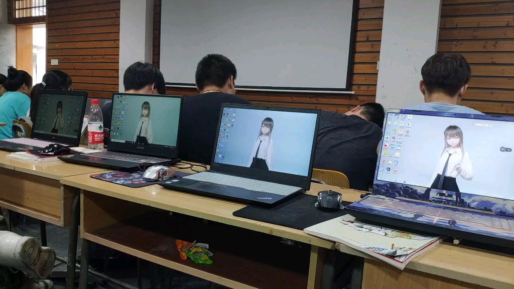 《人工桌面》 鹿鸣>lsp在线云养女