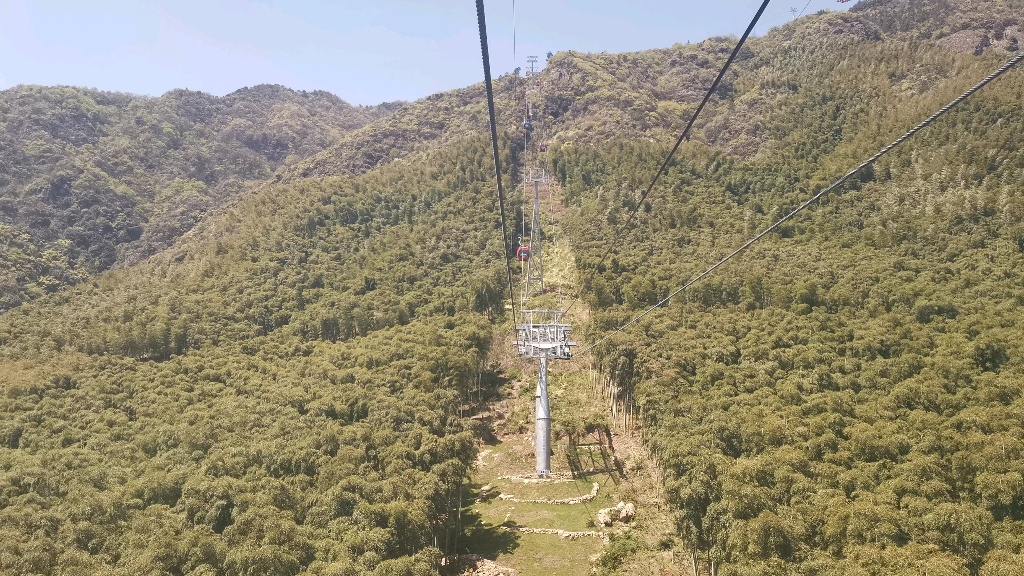 安吉云上草原索道二号线实拍