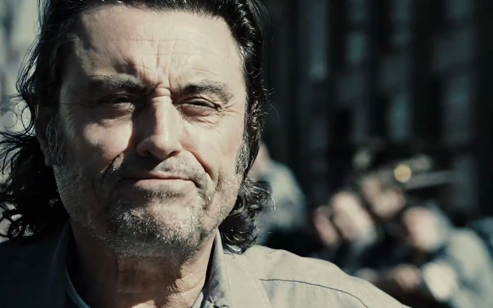 惊悚片《死亡飞车》混剪:死囚犯当着上千万观众面,逃出死亡监狱_哔哩