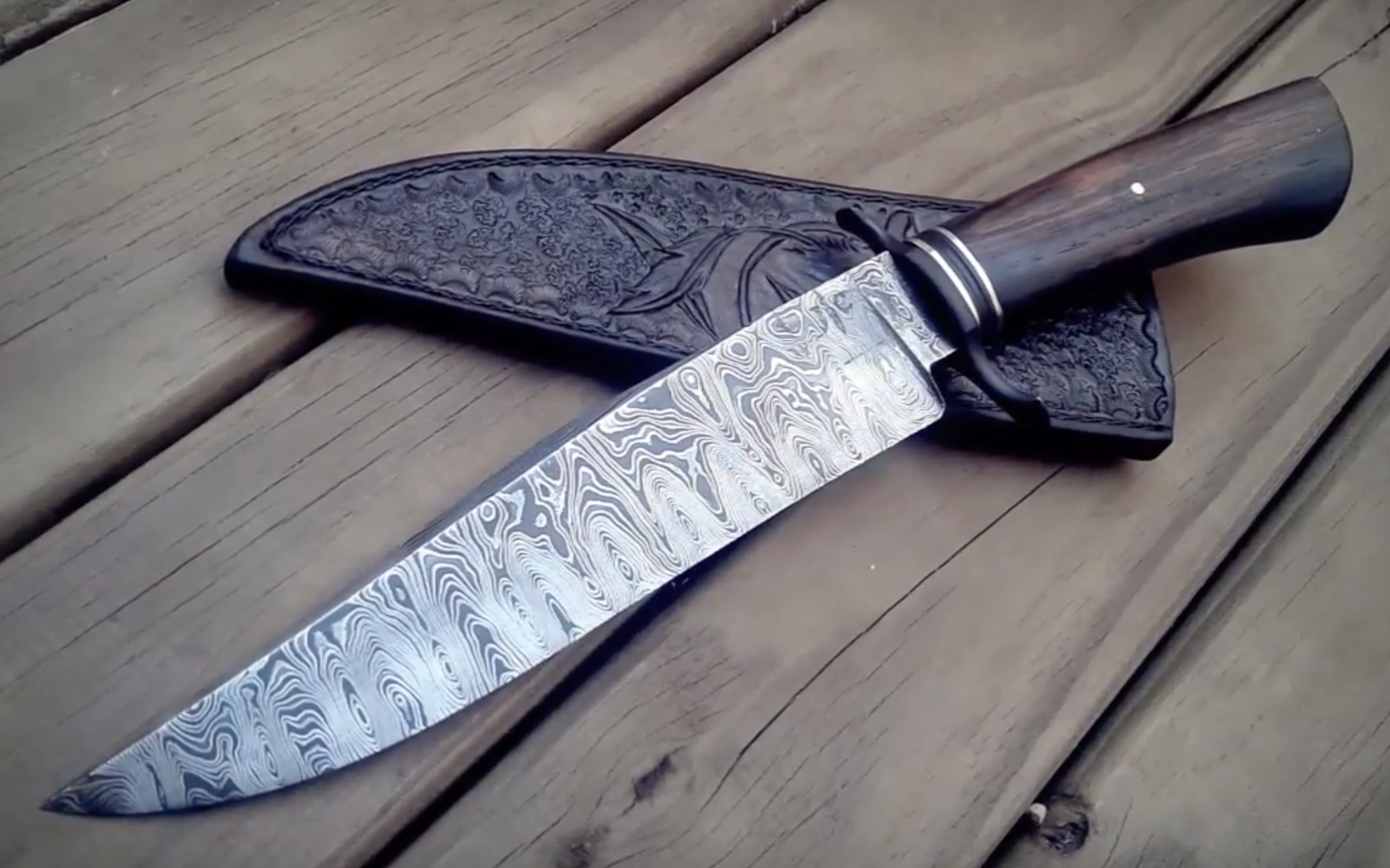 锻造一把大马士革博伊刀