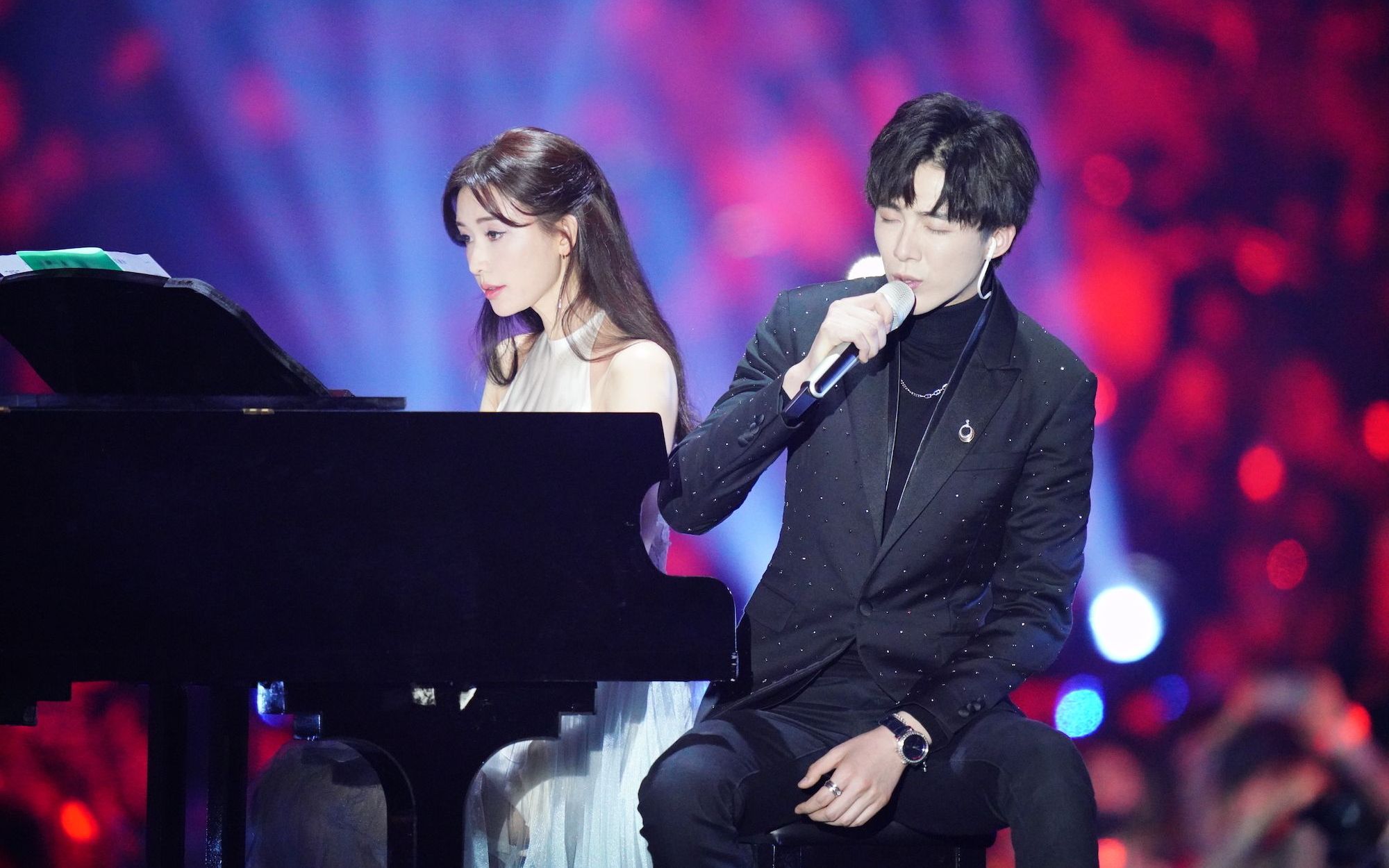 说好只是随便唱唱,没想到开口就"逼死"原唱,网友:秀儿本尊?