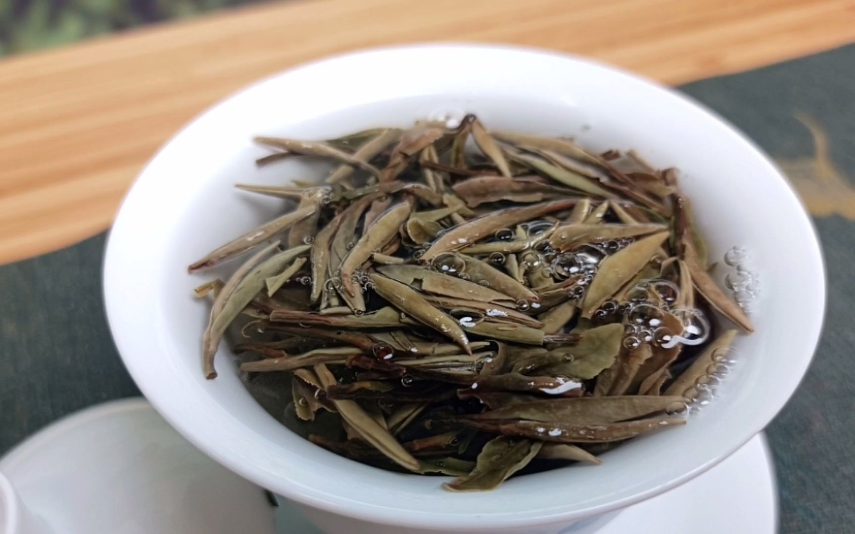 第38集 选用高海拔的福鼎白毫茶树鲜叶为原料的花香牡丹,花香高扬持久,滋味清甜醇爽,欢迎大家约茶约课哦~哔哩哔哩bilibili