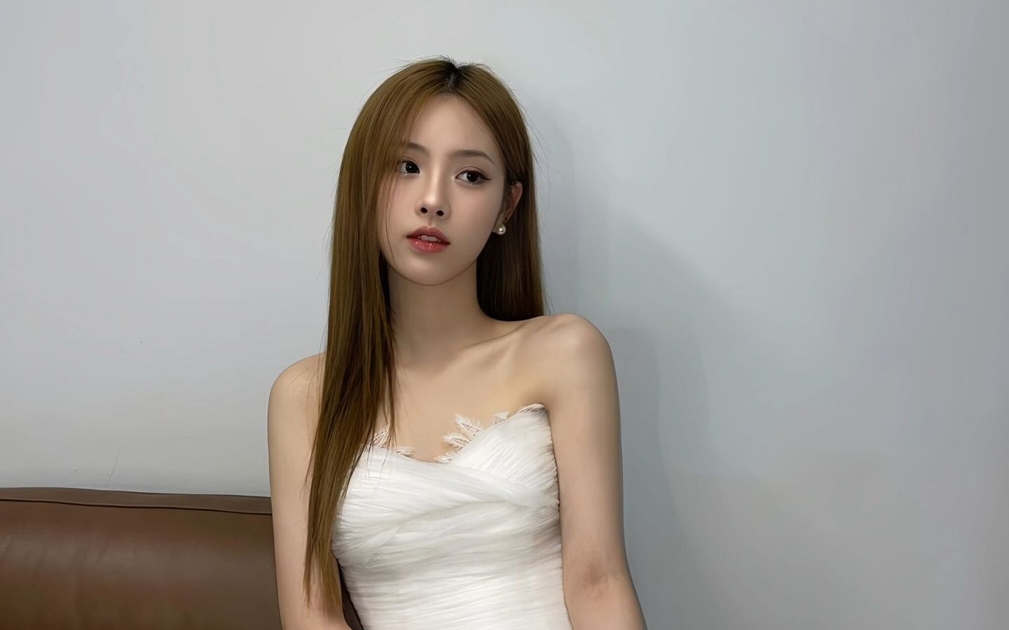 ai蔡子伊《我们就是这样长大的》