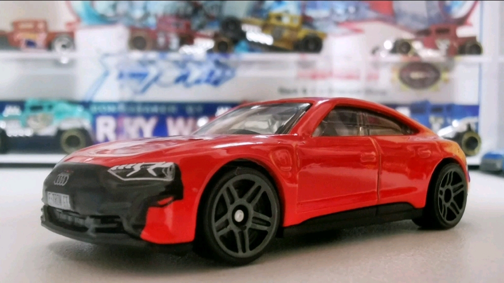 风火轮普卡,奥迪 rs e-tron gt红色涂装拆盒