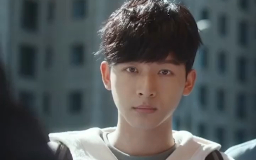 张晚意新剧不近女色