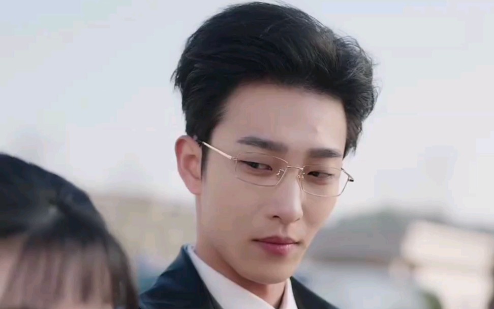 姚冠宇!闪婚后谢太太宠上天