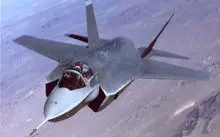 Descargar video: F-35战斗机遭遇新尴尬 美军售之路越走越窄？