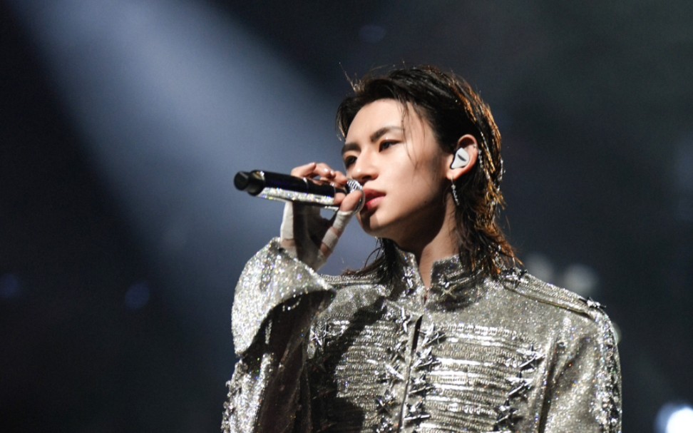 【小鬼王琳凯】个人单曲 《last day》摇滚版mv