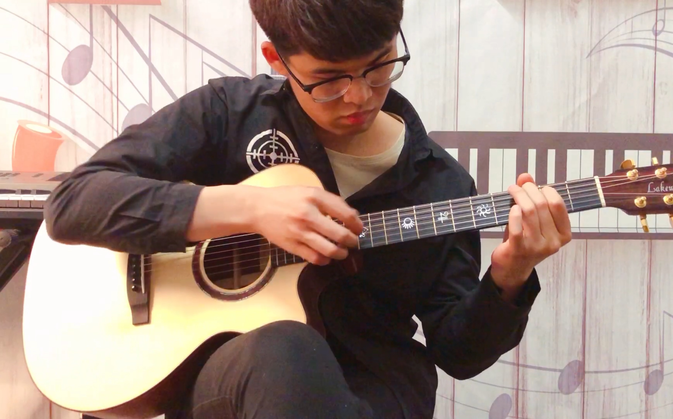 吴亦凡《大碗宽面》指弹吉他版来袭!