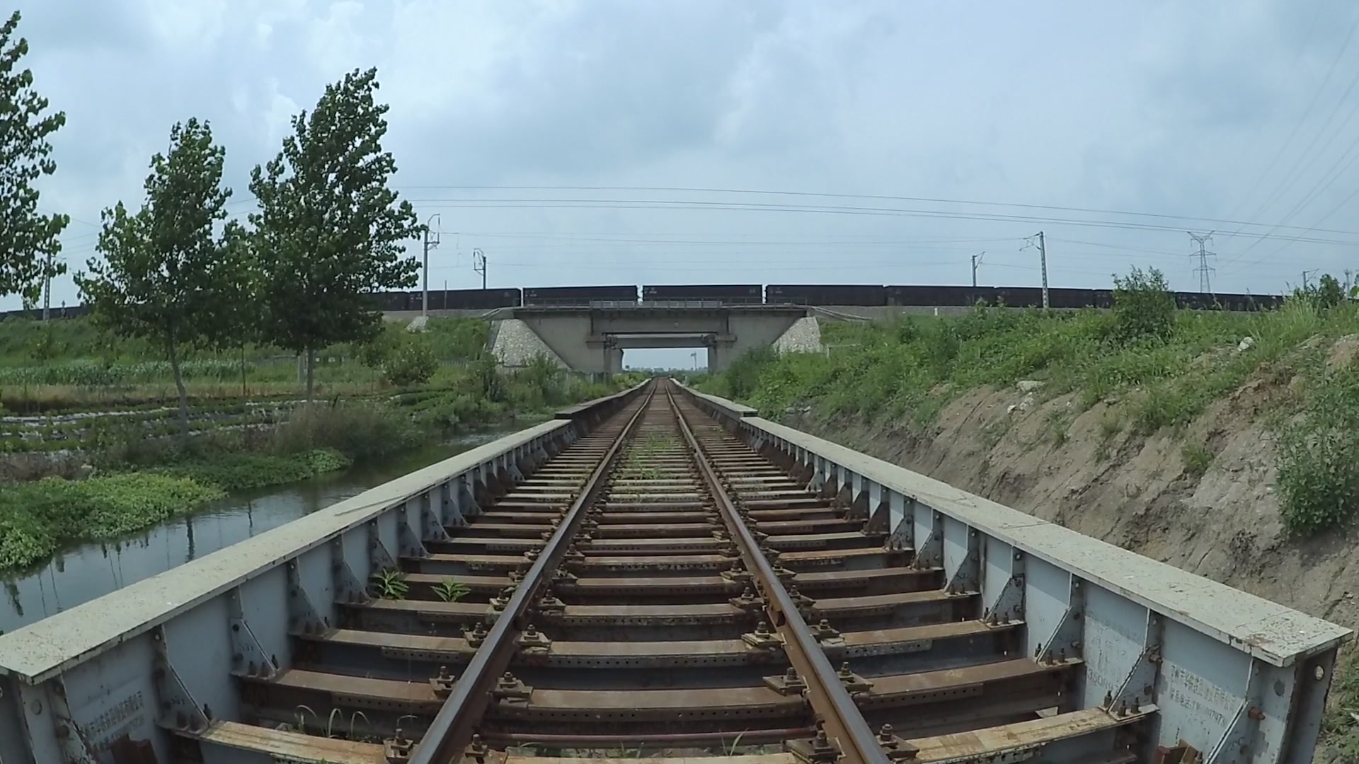 【铁路】蓝烟线货列_哔哩哔哩 (゜-゜)つロ 干杯~-bilibili