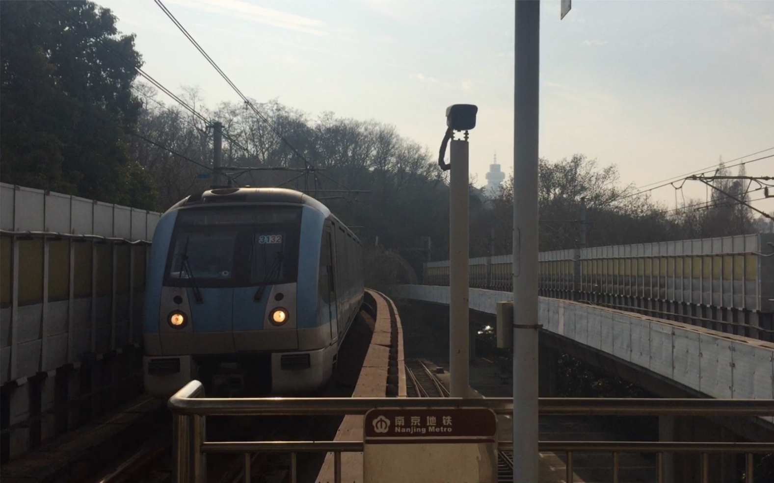 南京地铁1号线(3132)进红山动物园站