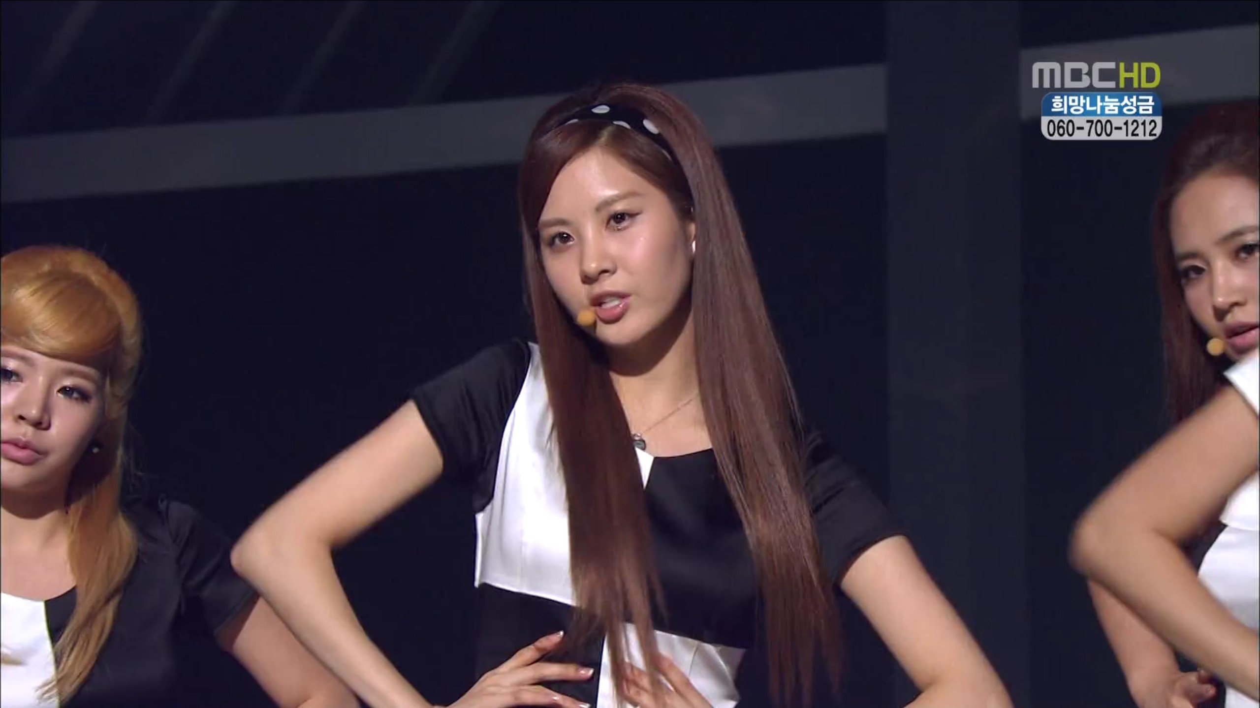 Girls' Generation - Hoot 101204 MBC Show!Music Core