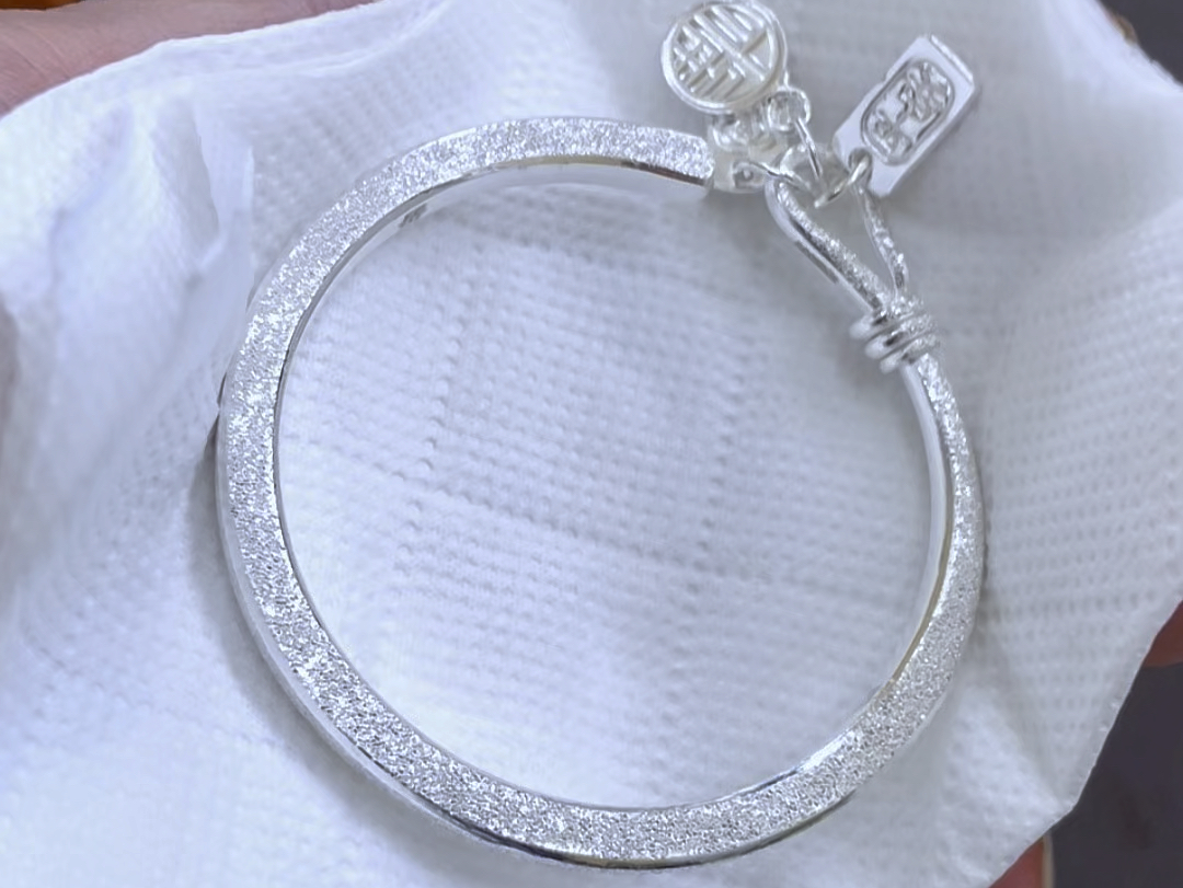 老师傅打的饶丝满天星手镯,真的太好看了