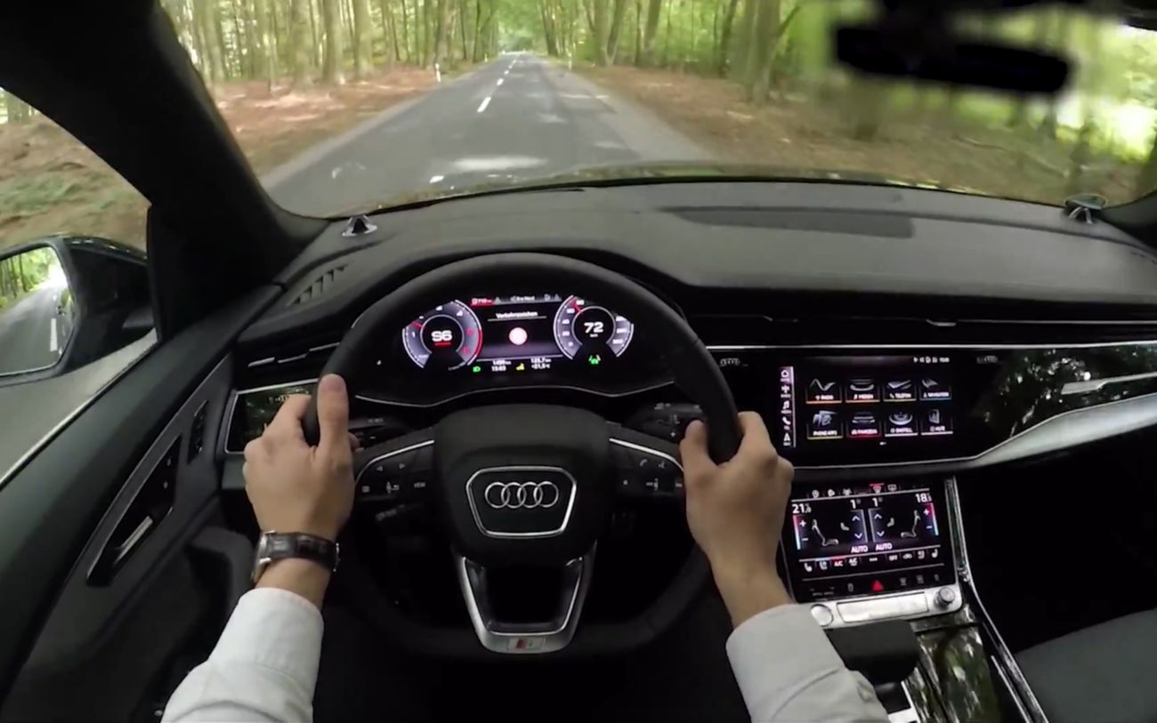 第一视角2019款奥迪q850tdislinequattro