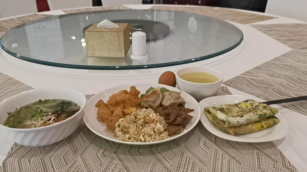 独享酒店早餐,周日早上无人