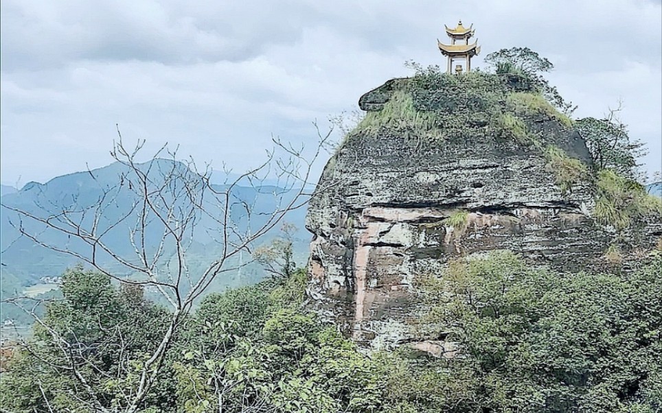 安徽齐云山古称白岳与黄山九华山并称为中国皖南三大名山哔哩哔哩bilibili