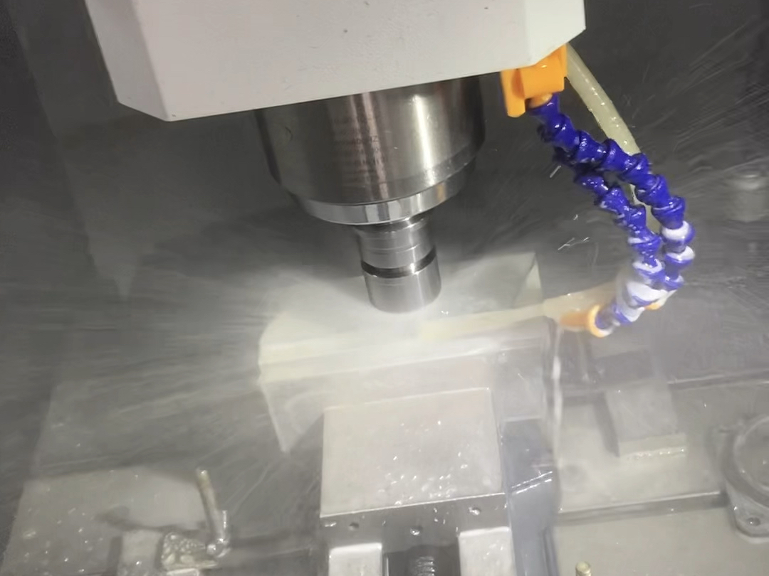 深圳精雕机厂家cnc数控雕刻机jft540d全自动刀库雕铣机铝合金s曲面