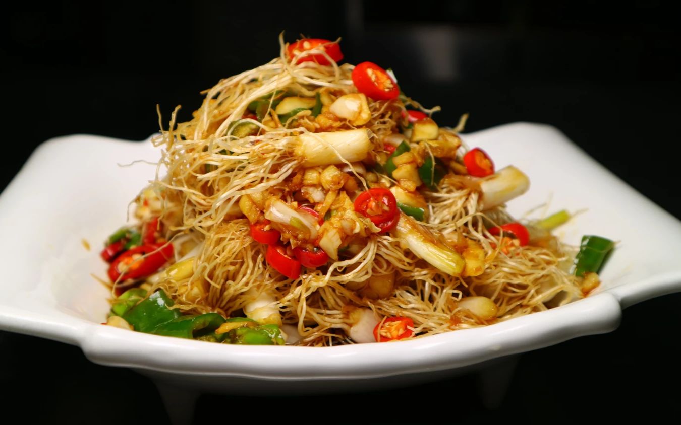 【凉拌小葱】平时都丢弃的小葱头这次终于体现它的价值了【授权转载】