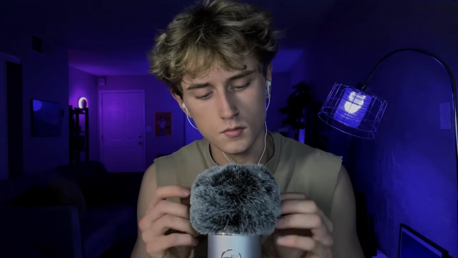 新up 帅哥ezra助眠【合集】轻语效果非常好!