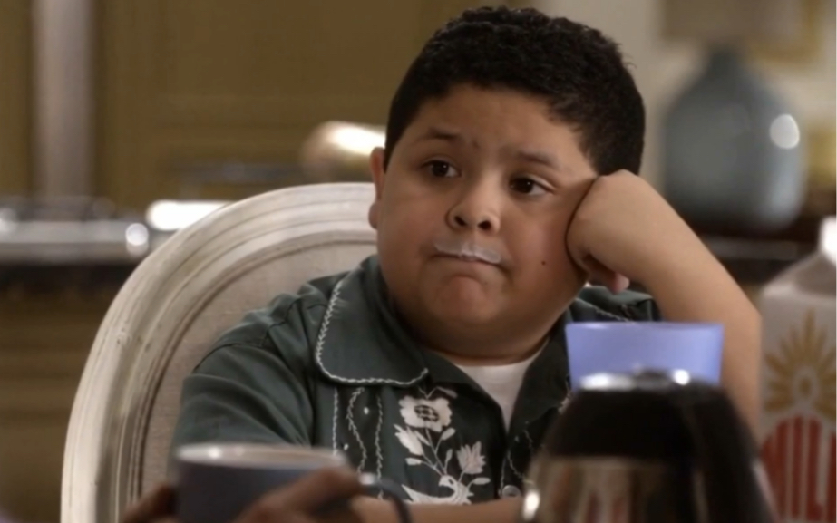 family】摩登家庭|s01e03|claire×manny姐弟谈心|gloria×alex祖孙