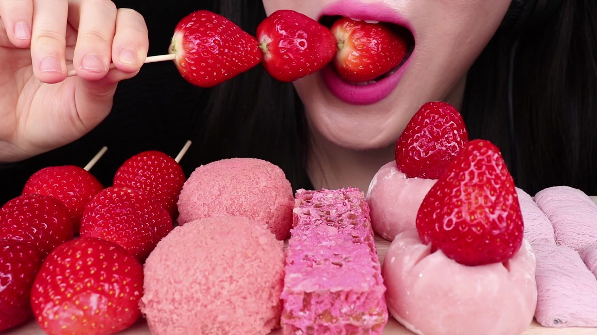 【jane】油管最新吃播视频 咀嚼音粉色零食助眠_哔哩哔哩_bilibili