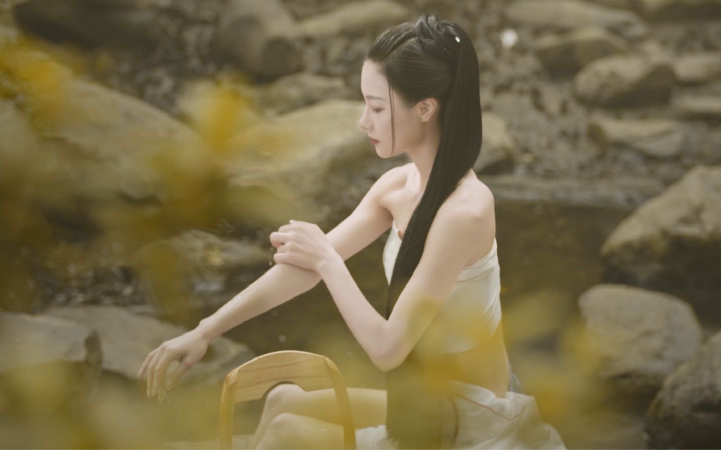 双女主剧的场面超甜,橘里橘气的国产短剧《云芊传