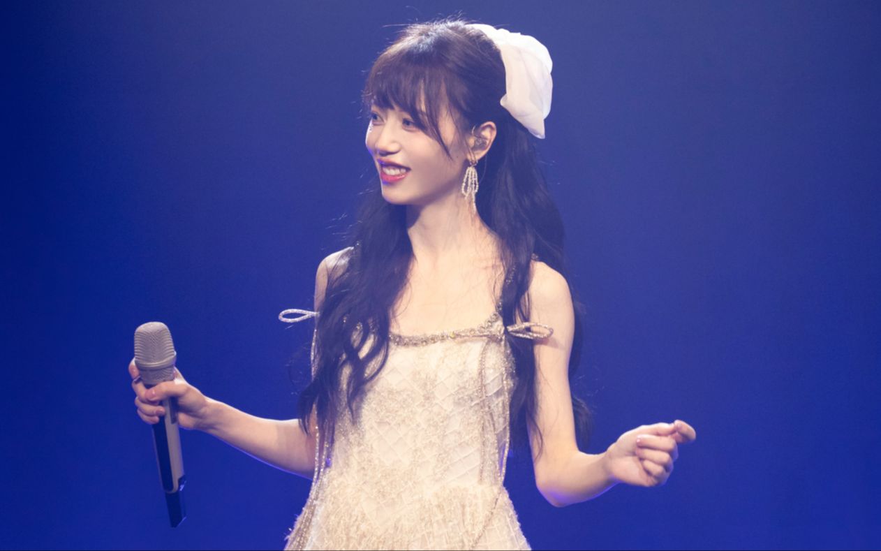 【银临】《玫瑰与泪》「山色有无中」北京站现场花瓣掉落