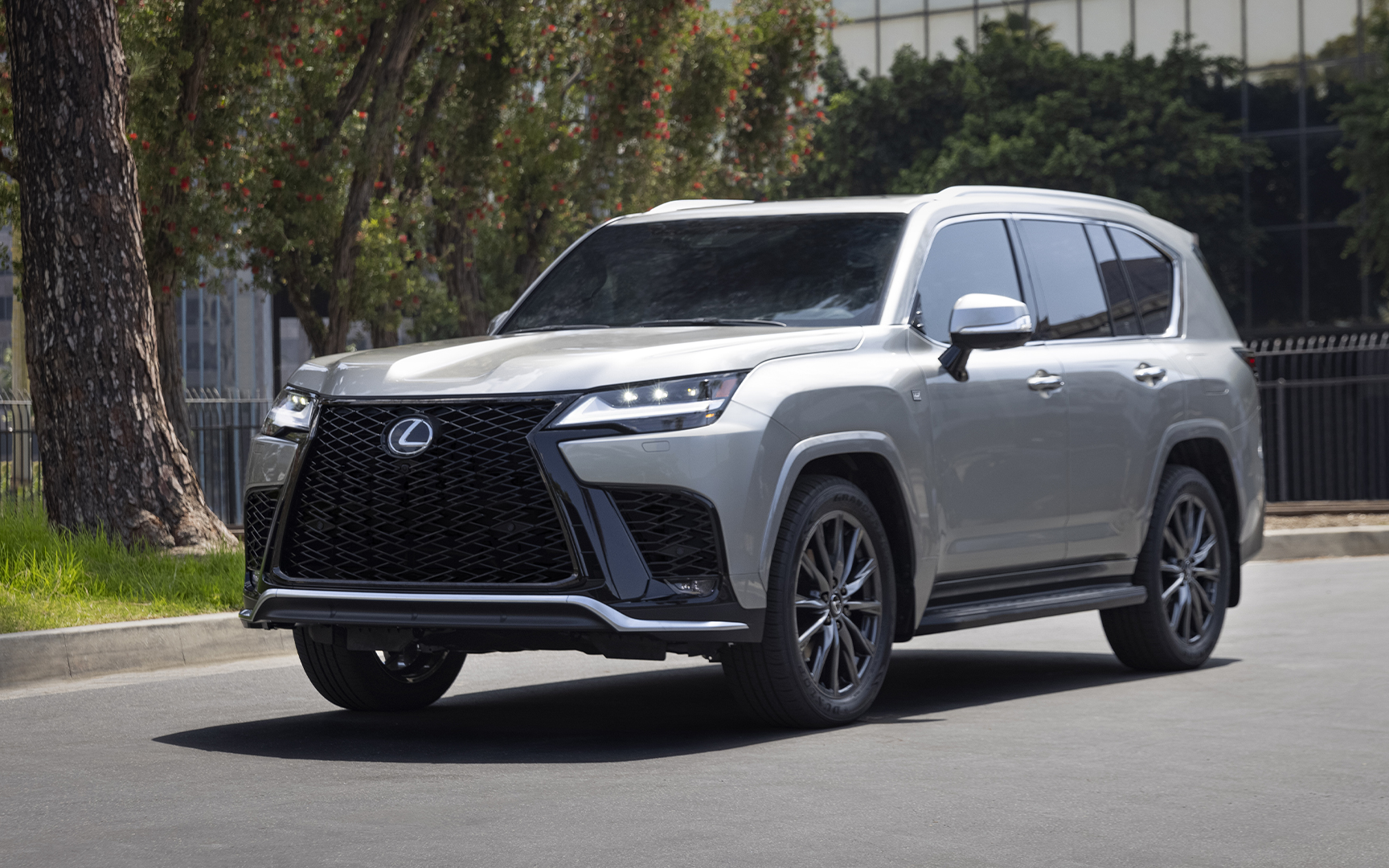 全新2022雷克萨斯 lexus lx 600 f sport