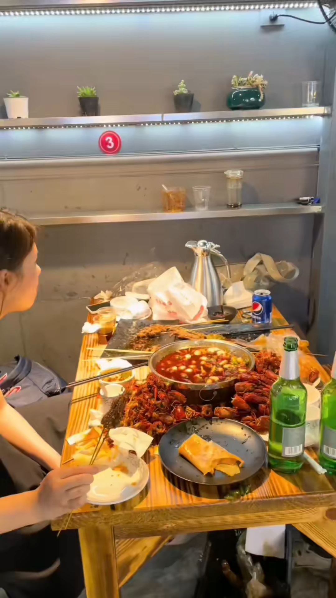 喝啤酒吃烧烤