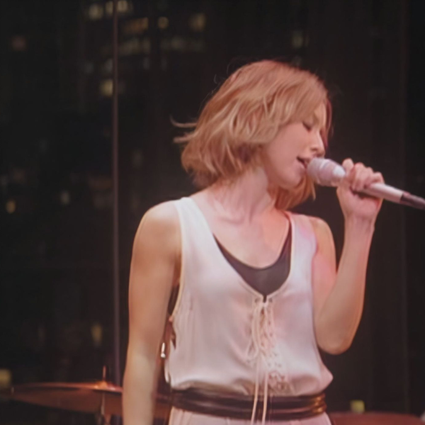 安良城紅BENI MTV Unplugged - 運命の人(4K Upscaling Hi-Res)_