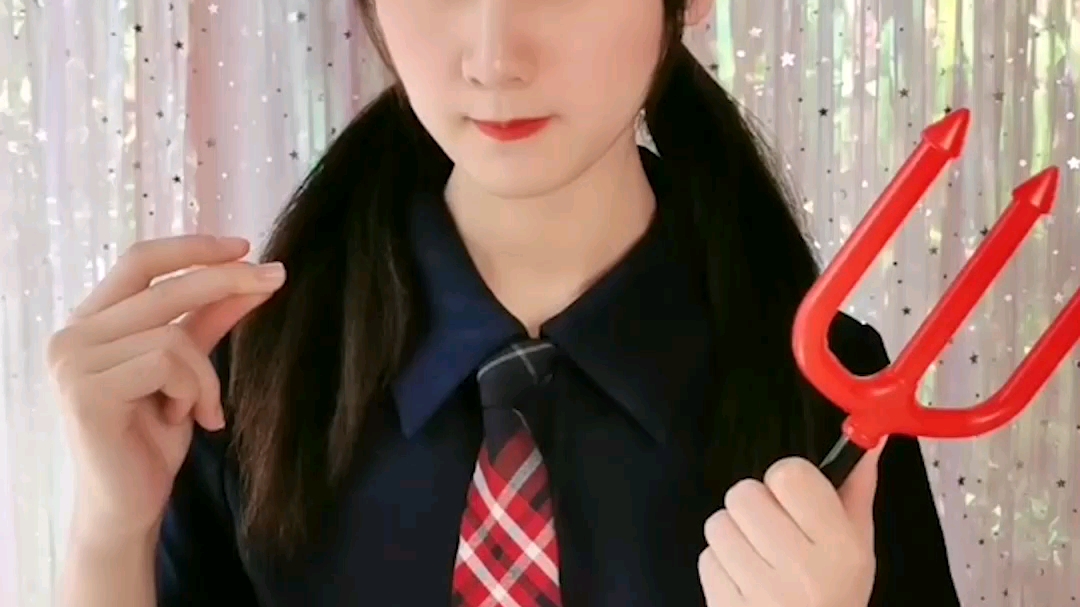 粉丝送的第71件礼物,是什么小可爱让洋佳酱这么激动呢?