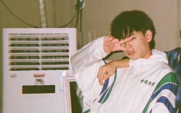 subs阿达娃石玺彤看了落泪姜云升深夜买醉