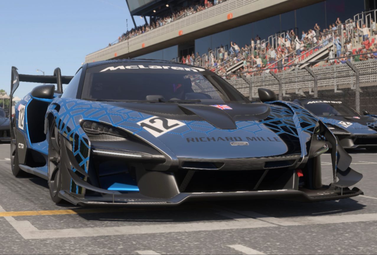 《极限竞速8》稳住等对手失误也是一种策略