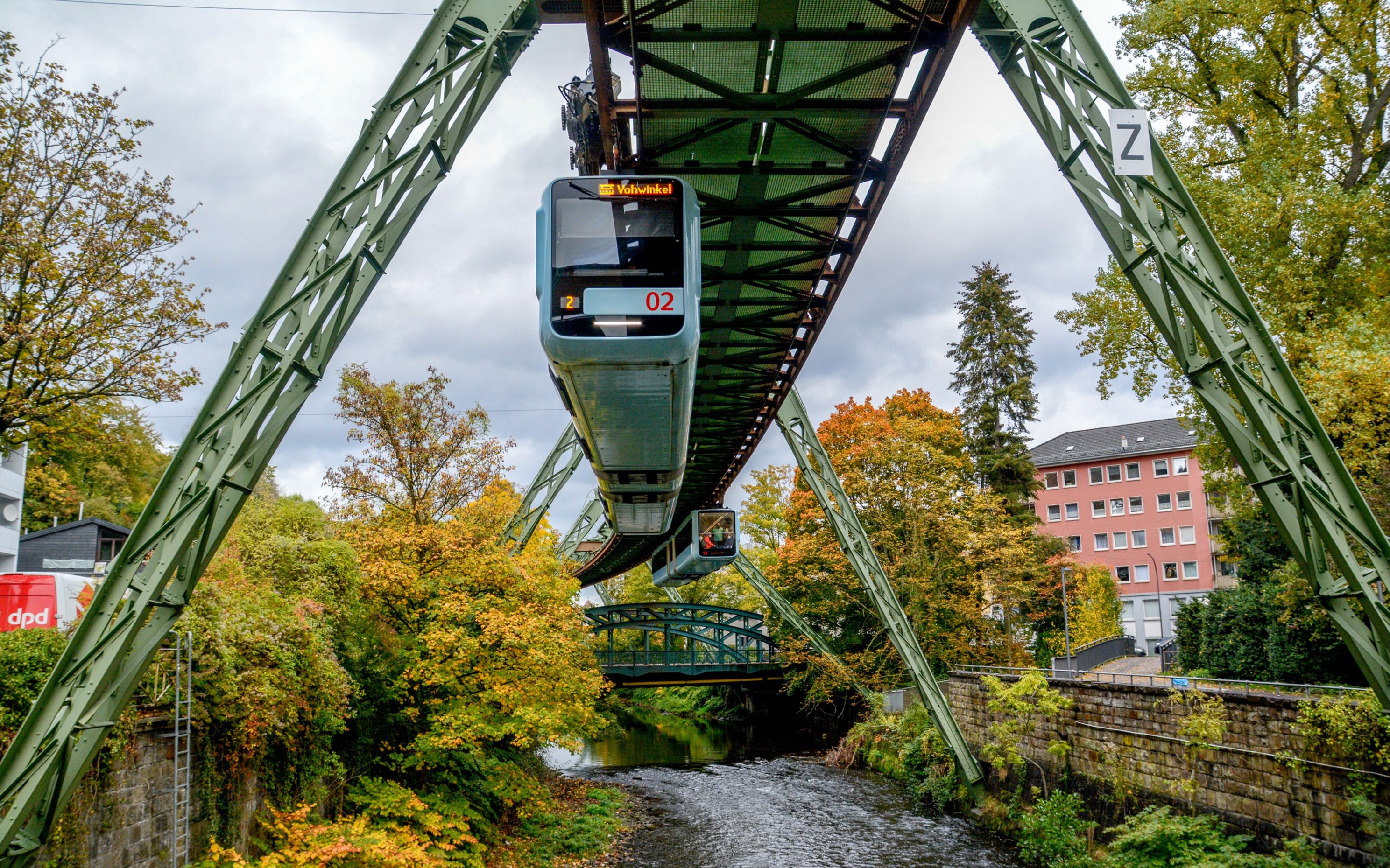 伍珀塔尔的悬轨列车/wuppertaler schwebebahn