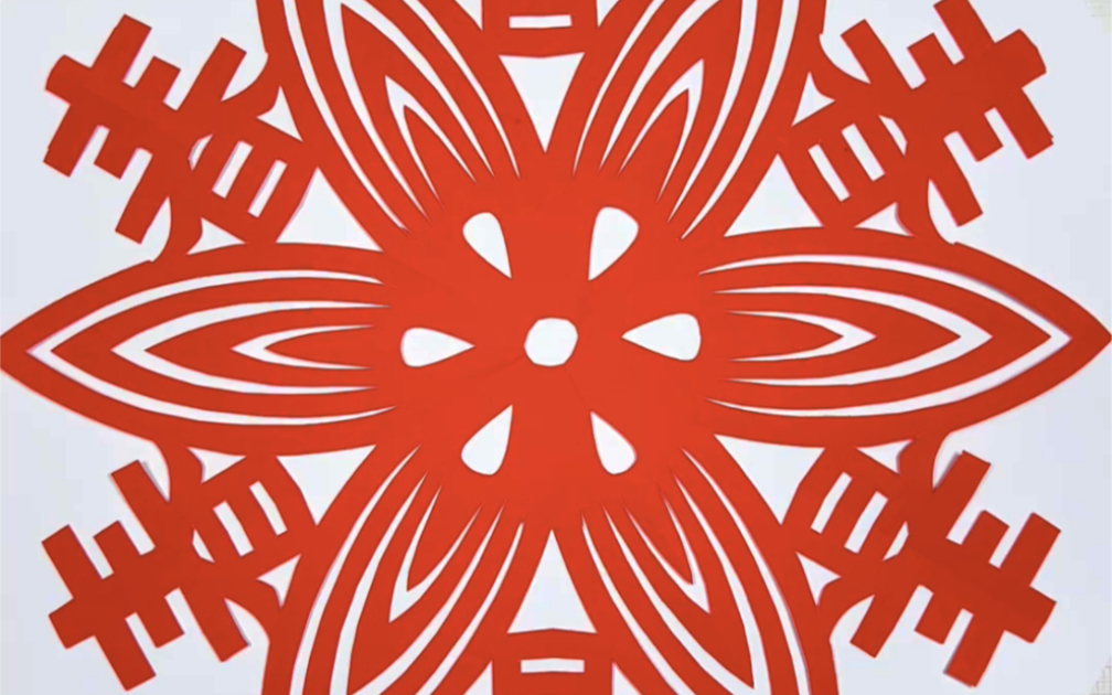 和孩子一起剪迎春窗花,新年的仪式感十足#剪纸 #亲子手工 #剪窗花