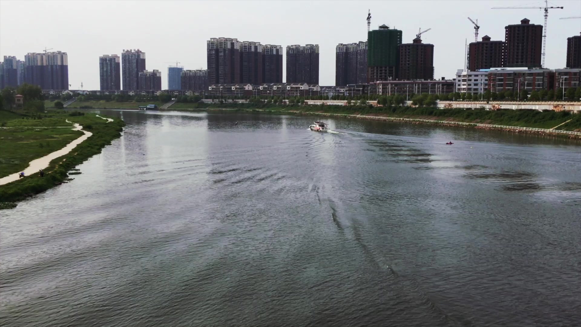 004 蒸水河边 【馒头视频】