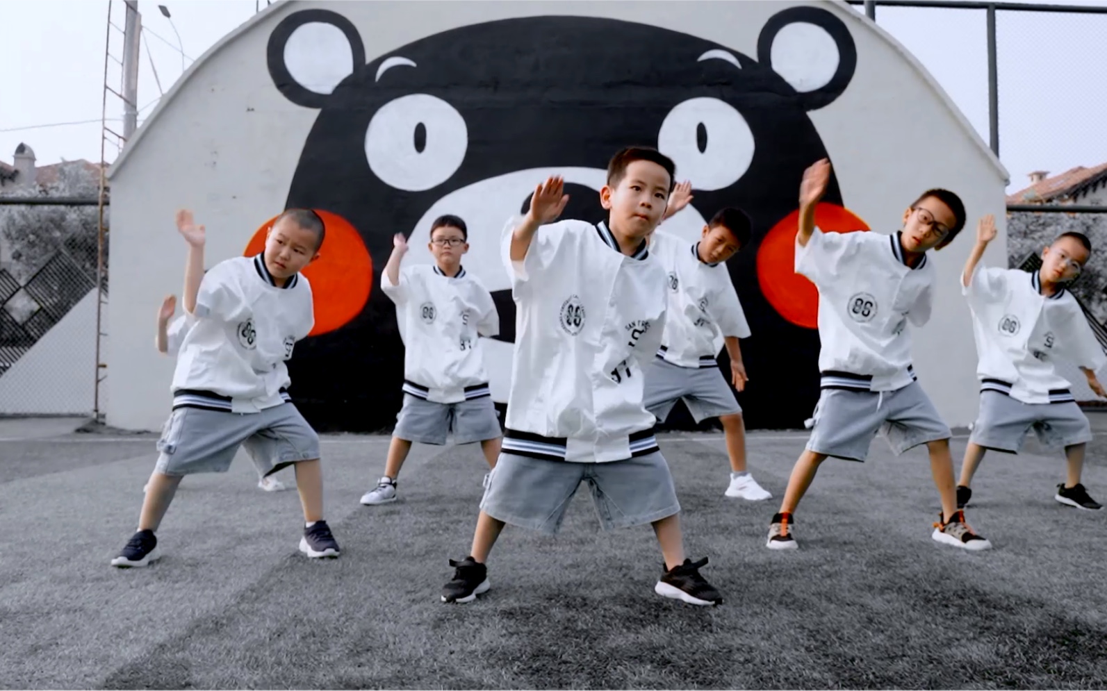 街舞团工委 小祂艺术 团体挑战