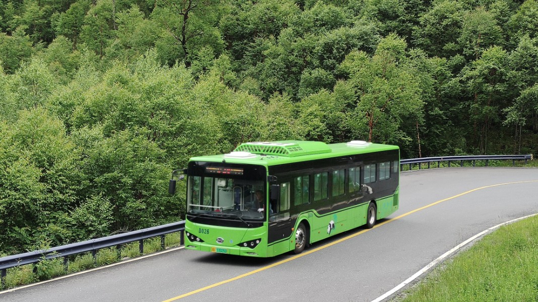 【穿梭于美丽的九寨沟】九寨沟景区公交byd6122b3ev3 左线(沟口→长海