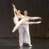 火烈娃和什科利亚罗夫演绎芭蕾《雷蒙达》双人舞片段