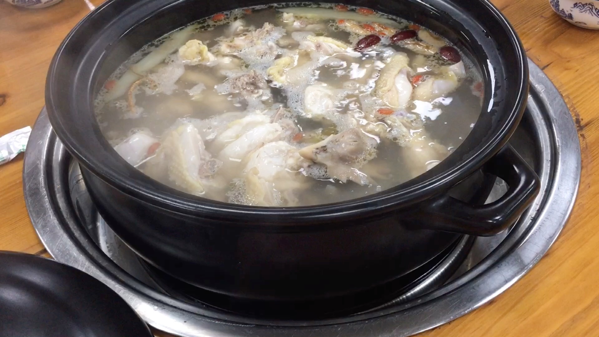 记录夏天里美食解暑气水鱼鸡汤煲