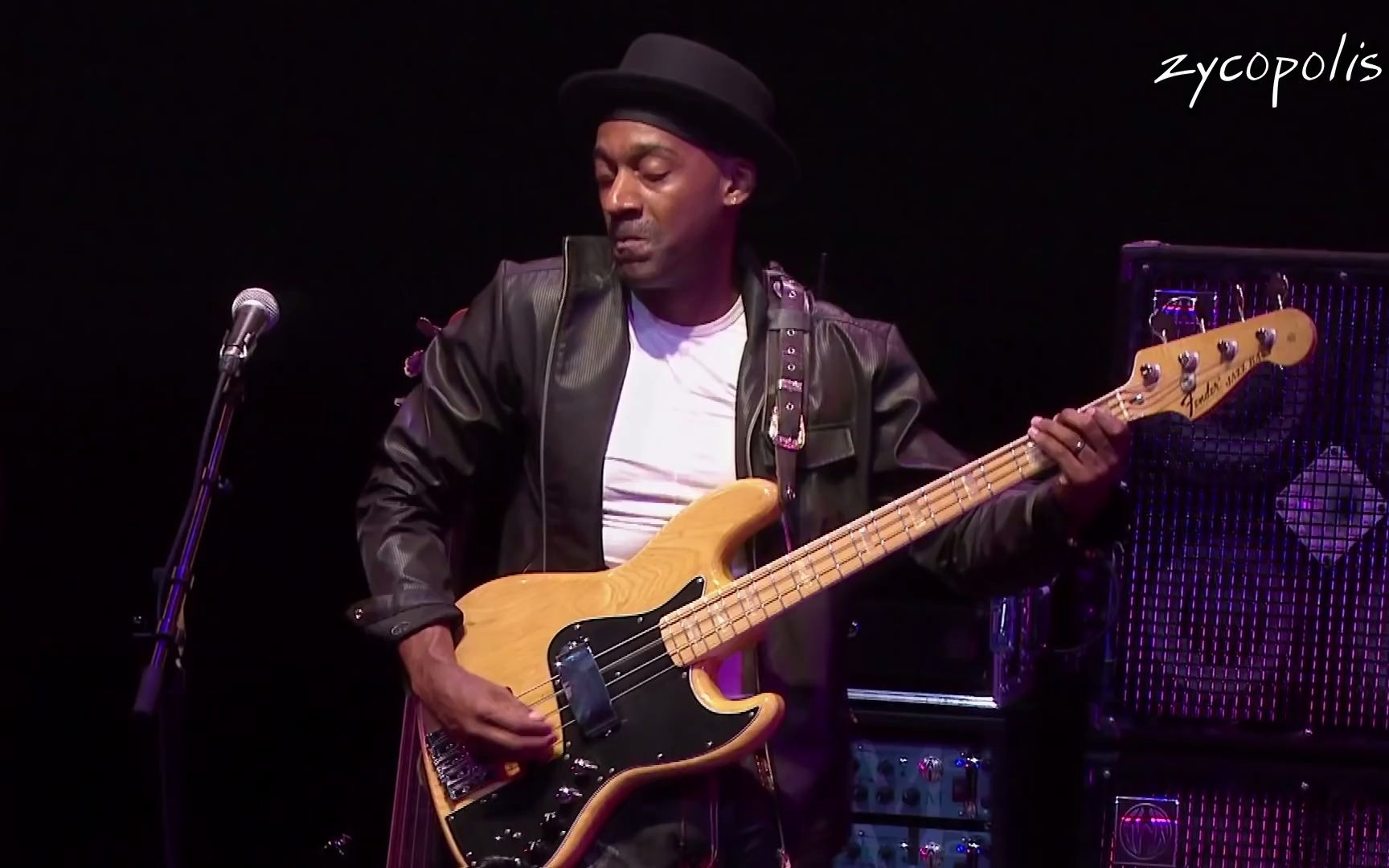 马库斯米勒现场爵士贝斯演奏家marcusmillertuturevisitedfeat