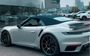 Tải video: 911 turbo S Cabriolet