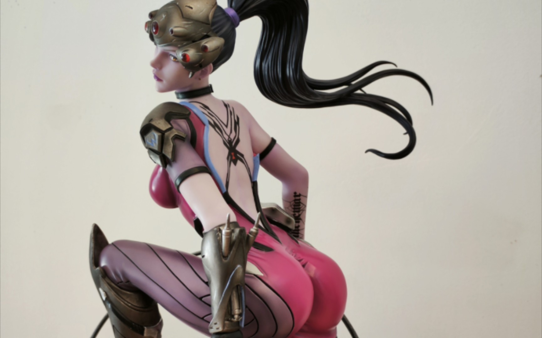 蜂鸟工作室黑百合雕像开箱